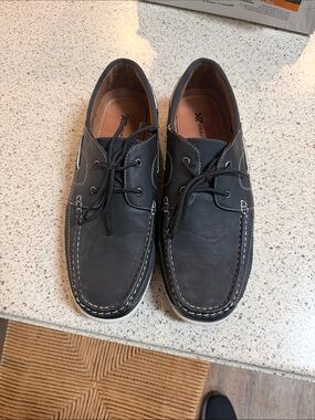 Men's Black Lace-Up Boat Shoes by Xray
